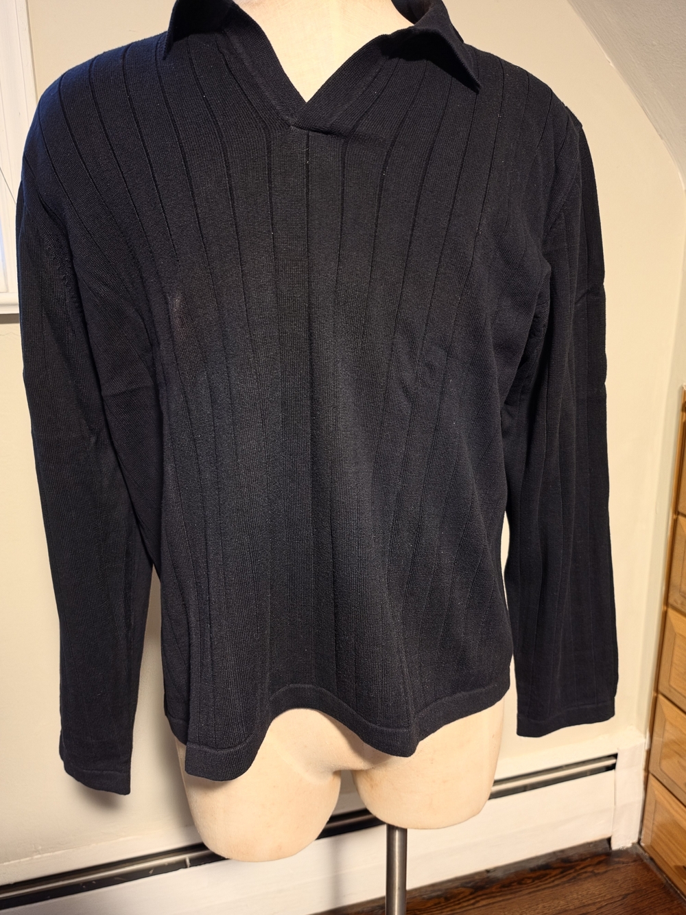 Express Men's Black Ribbed Crewneck Sweater
